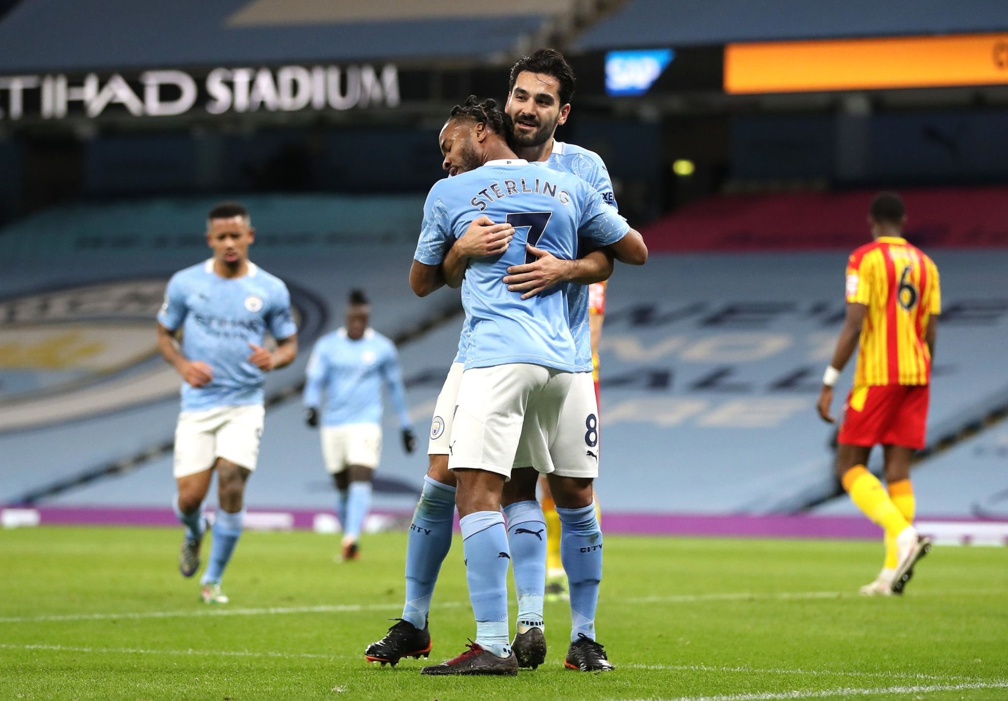 内吸引了无 内吸引了无