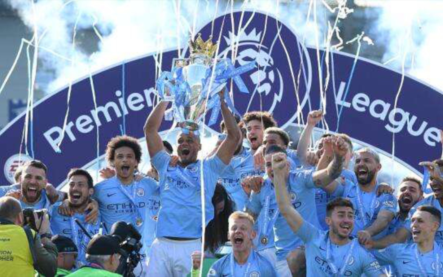 切尔西和利 切尔西和利